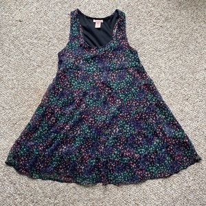 Tiered swing dress in tiny floral print